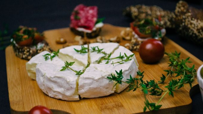 Mẹ bầu chăm sóc thai kỳ tuần 32 trong khung cảnh tư vấn trước sinh